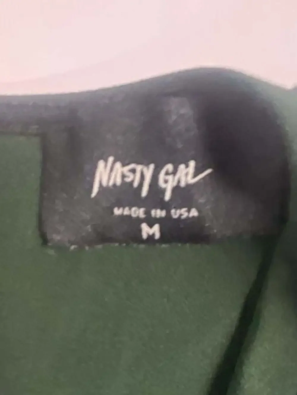Nasty Gal Women's Sleeveless Twist Front Jumpsuit Size M - Picture 2 of 2